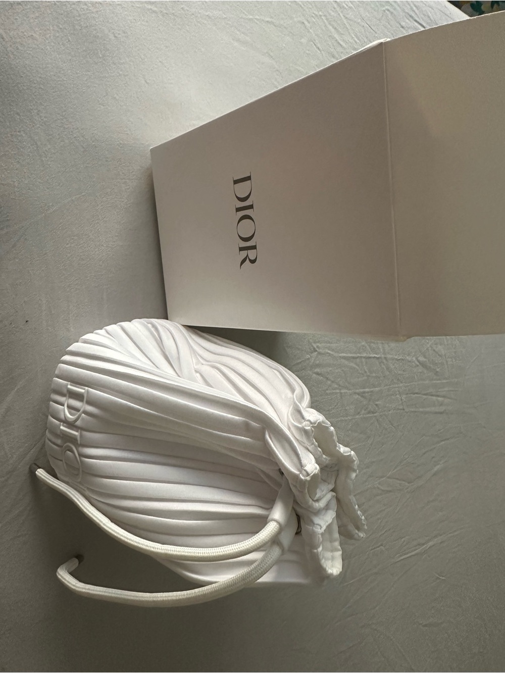 DIOR White Pleated Drawstring Bucket Cosmetic Bag - Picture 4 of 4
